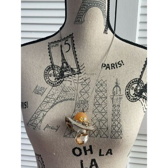 Lady Head Pendant w/ Crystal embellishment Necklace 24" chain - Picture 3 of 4